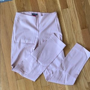 Vince camuto pants with zipper no pockets
